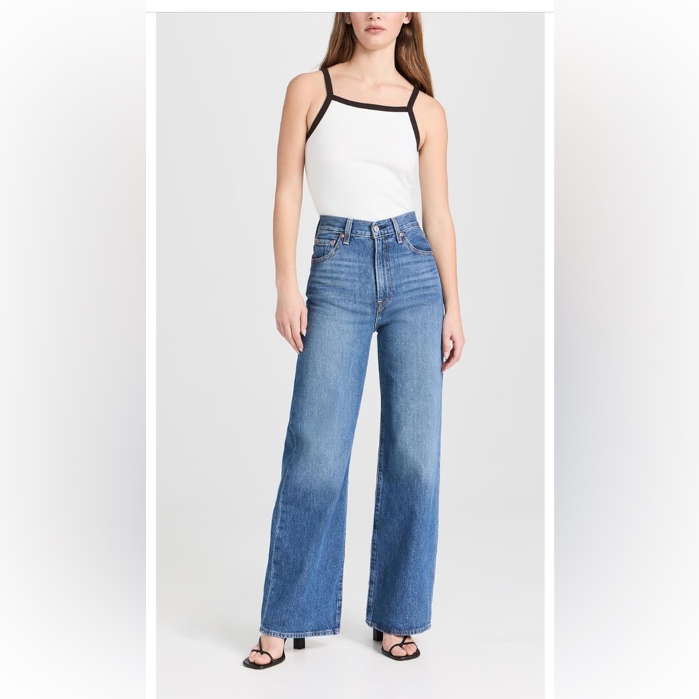 Levi's Women's Ribcage Wide Leg Jeans size: size 32 x 32